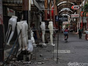 Pandemi Belum Berlalu, Pasar Baru Sepi