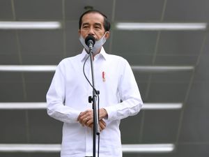 7 Instruksi Jokowi untuk Pedoman Polri di Hari Bhayangkara Ke-74 7 Instruksi Jokowi untuk Pedoman Polri di Hari Bhayangkara Ke-74