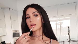 Berhenti Sekolah untuk Jadi YouTuber, Wanita Cantik Ini Bisa Beli Rumah Mewah