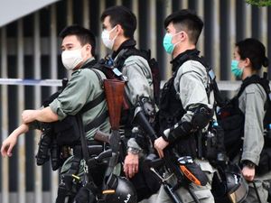 Jelang Pembahasan RUU Lagu Kebangsaan, Hong Kong Tambah Polisi di Jalan