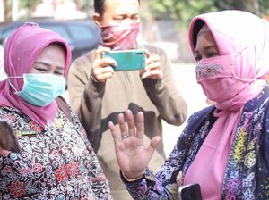 Kado Lebaran Wali Kota Mojokerto untuk Warga yang Dikarantina