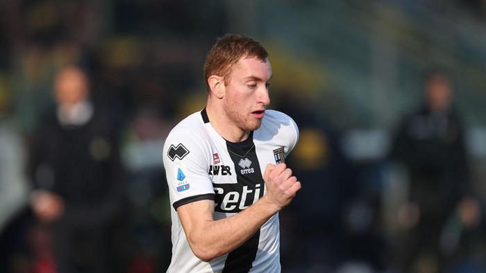 PARMA, ITALY - JANUARY 26: Dejan Kulusevski of Parma Calcio in action during the Serie A match between Parma Calcio and  Udinese Calcio at Stadio Ennio Tardini on January 26, 2020 in Parma, Italy.  (Photo by Gabriele Maltinti/Getty Images)