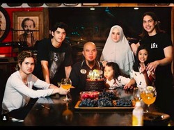 Celetuk Ahmad Dhani Tentang Istri Ketiga