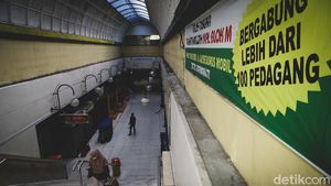 Nyaris Tanpa Aktivitas Kawasan Blok M Bak Mati Suri