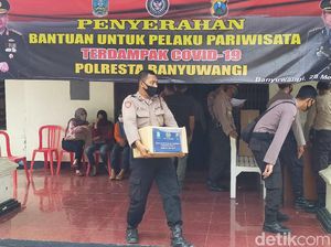 1.576 Pelaku Wisata di Banyuwangi yang Terdampak COVID-19 Terima Bantuan 1.576 Pelaku Wisata di Banyuwangi yang Terdampak COVID-19 Terima Bantuan