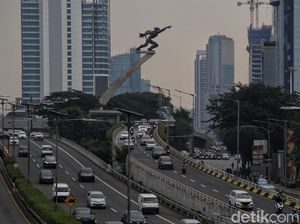 Jakarta yang Belum Boleh Leha-leha Pasca-masa Puncak Corona Jakarta yang Belum Boleh Leha-leha Pasca-masa Puncak Corona
