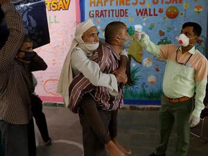 Wabah dan Kekeringan: Bencana Berganda Melanda Warga Miskin India