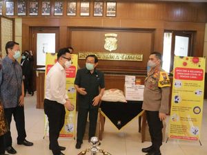 Polda Jatim Siap Salurkan 20 Ton Beras untuk Warga Terdampak COVID-19
