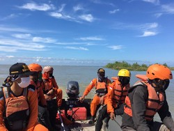 Pencarian Warga yang Hilang di Sungai Mapilli Sulbar Terkendala Cuaca