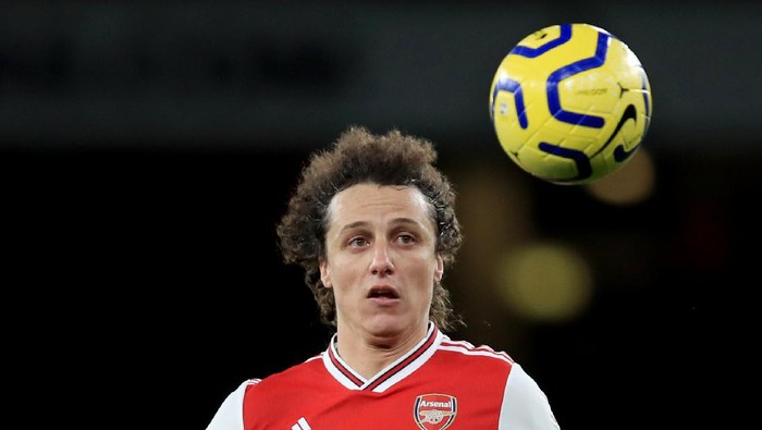 LONDON, ENGLAND - DECEMBER 05: David Luiz of Arsenal during the Premier League match between Arsenal FC and Brighton & Hove Albion at Emirates Stadium on December 5, 2019 in London, United Kingdom. (Photo by Marc Atkins/Getty Images)