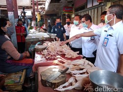 Satgas Pangan Probolinggo Selidiki Harga Daging Ayam yang Masih Mahal