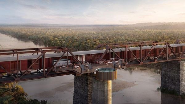 Foto: Hotel Keren dari Gerbong Kereta di Afrika