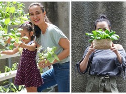 Atiqah Hasiholan dan Narji, Artis yang Hobi Berkebun Selama Pandemi COVID-19