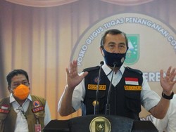 Gubernur Riau Keluarkan SE Penanganan Corona di Lingkungan Kerja