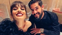 Sejak tahun 2017, Isco membuka jalinan asmaranya bersama Sara Salamo ke publik (Instagram/sarasalamo)
