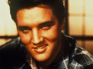 Chord Gitar dan Lirik Lagu Cant Help Falling In Love Elvis Presley Chord Gitar dan Lirik Lagu Cant Help Falling In Love Elvis Presley