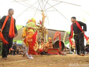 Ritual Adat Tari Seblang Banyuwangi Tetap Digelar di Tengah Pandemi COVID-19