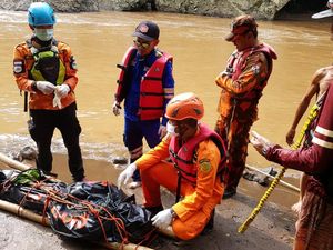 Pria yang Hilang Saat Mancing di Sungai Cimanuk Garut Ditemukan Tewas