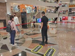 Sebuah Mal di Surabaya Uji Coba One Way System Sambut New Normal
