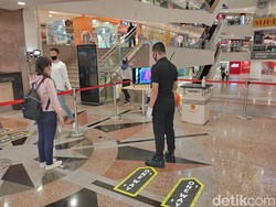 Sebuah Mal di Surabaya Uji Coba One Way System Sambut New Normal