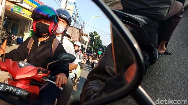 Pagi Tersendat di Lenteng Agung