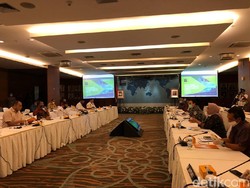 Rapat (Nggak) Virtual, Mendag-DPR Bahas New Normal Perdagangan