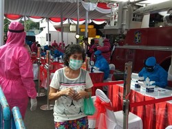 Selama 2 Jam Rapid Test Digelar Massal di Siola, 20 Warga Surabaya Reaktif