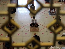 Fatwa MUI DKI: Salat Jumat Boleh Dilakukan 2 Gelombang Saat Pandemi Corona