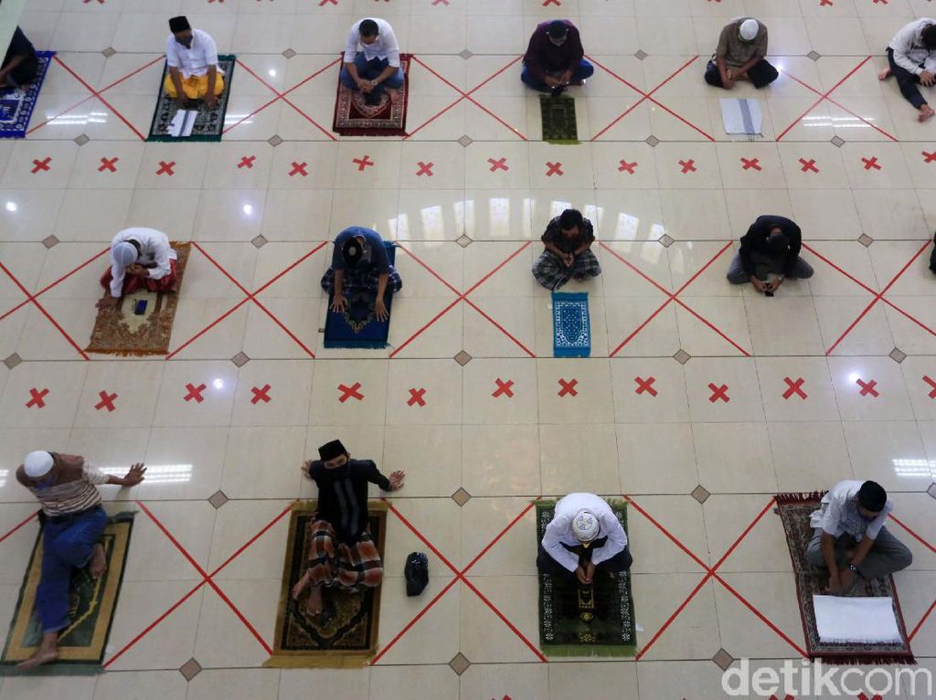 Pandemi dan Keterasingan yang Sewajarnya Pandemi dan Keterasingan yang Sewajarnya