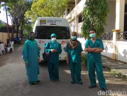 Di Lamongan, Mobil PCR Ini Akan Tes Swab 50 Orang