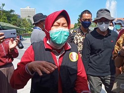 Risma Kecewa Mobil PCR Bantuan BNPB Dibawa ke Tulungagung dan Lamongan