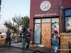 Demonstran Pendukung George Floyd Marah, Trump Ancam Kerahkan Pasukan