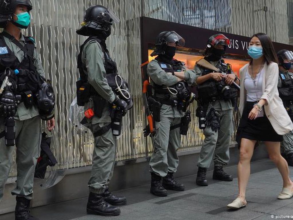 Ketika Hak-hak Hong Kong Tengah Dirampas Ketika Hak-hak Hong Kong Tengah Dirampas