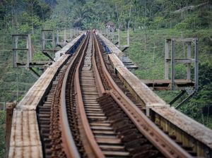 Ini Lho Jembatan Kereta Api Terpanjang di Indonesia, Penasaran?