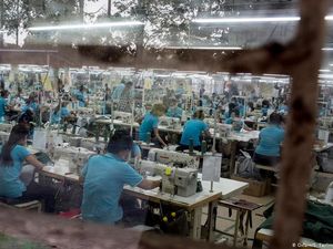 Di Tengah Krisis Global, Vietnam Targetkan Pertumbuhan Ekonomi 5 Persen