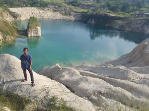 Bukan Belitung, Ini Telaga Biru Cisoka Tangerang