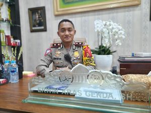 Seratusan Pemudik yang Balik Depok Diputar Balik ke Arah Bogor Seratusan Pemudik yang Balik Depok Diputar Balik ke Arah Bogor