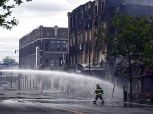 Staf Biden Donasi Uang Jaminan Bebaskan Pendemo Kasus Floyd yang Ditangkap