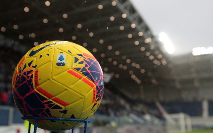 BERGAMO, ITALY - NOVEMBER 03:  The Nike official match ball is seen prior to the Serie A match between Atalanta BC and Cagliari Calcio at Gewiss Stadium on November 3, 2019 in Bergamo, Italy.  (Photo by Emilio Andreoli/Getty Images)