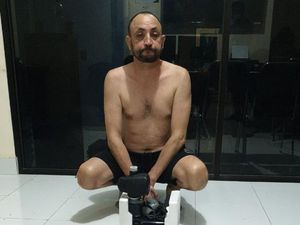 WN Aljazair Buron Pembobolan ATM di Gianyar Bali Ditangkap WN Aljazair Buron Pembobolan ATM di Gianyar Bali Ditangkap