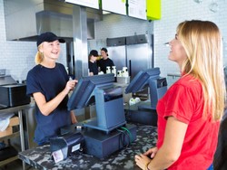 5 Tips Pesan Makanan di Resto Fast Food Agar Hemat dan Dapat Menu Fresh