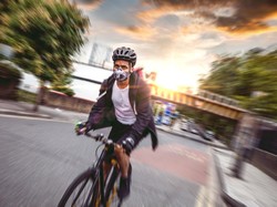 Meninggal Keracunan CO2 Saat Gowes Pakai Masker Kemungkinannya Kecil