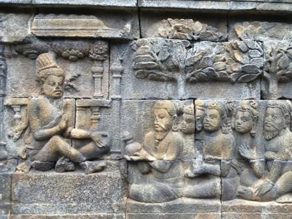 Belajar Kehidupan di Tiap Pahatan Relief Candi Buddha Terbesar Dunia Belajar Kehidupan di Tiap Pahatan Relief Candi Buddha Terbesar Dunia