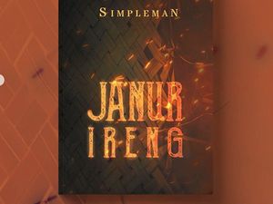 Penulis KKN Desa Penari Rilis Buku Baru Lagi Janur Ireng Penulis KKN Desa Penari Rilis Buku Baru Lagi Janur Ireng