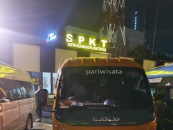 Polisi Amankan 8 Travel Gelap Angkut 33 Penumpang ke Depok Tanpa SIKM