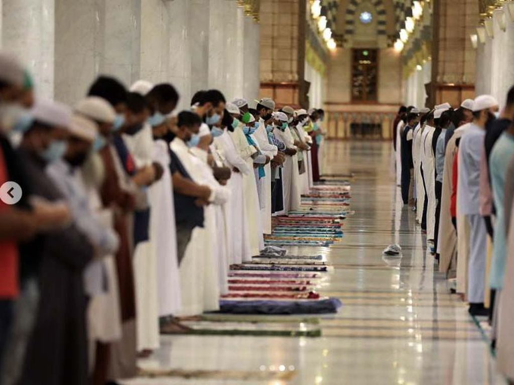 Sholat Arbain di Masjid Nabawi dalam Ibadah Haji, Apa Artinya?