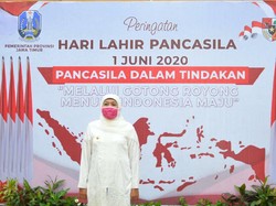 Khofifah: Dengan Gotong Royong, Indonesia Bisa Melewati Pandemi