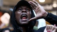 Petarung UFC Israel Adesanya Ikut Demo Kematian George Floyd