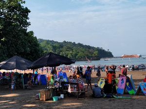 Tak Masuk Daftar New Normal, Pangandaran Tetap Buka Wisata Pantai