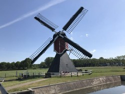 Mengapa Belanda Disebut Holland?